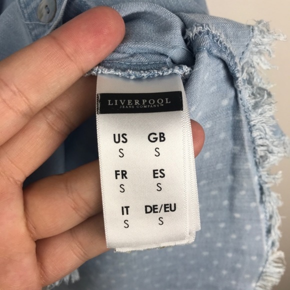 Liverpool Jeans Split Back Sleeveless Top Chambray Polka Dot Frayed Size Small - Picture 5 of 8